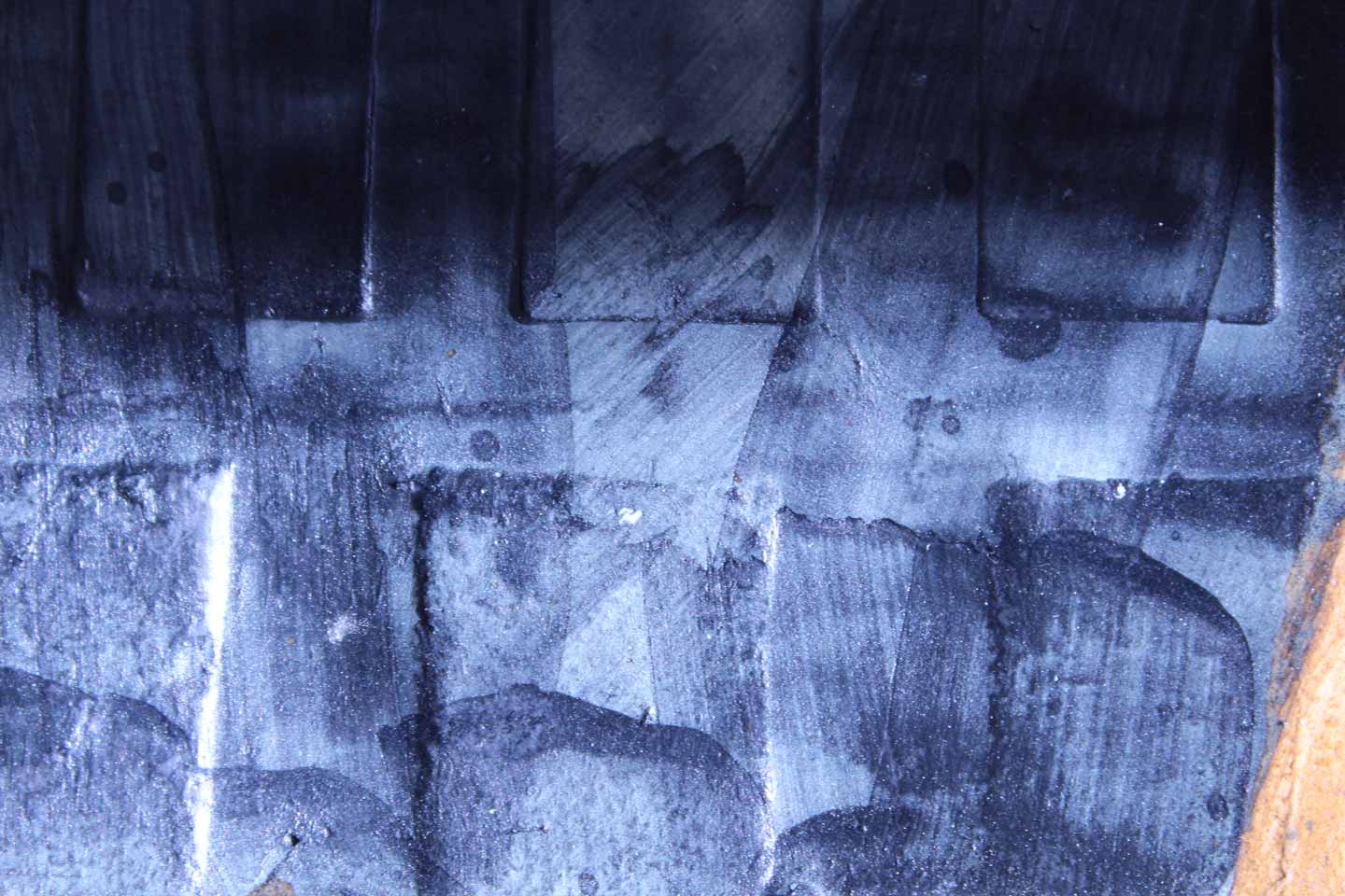 Peça que correspon a l'anterior imatge del terra del metro